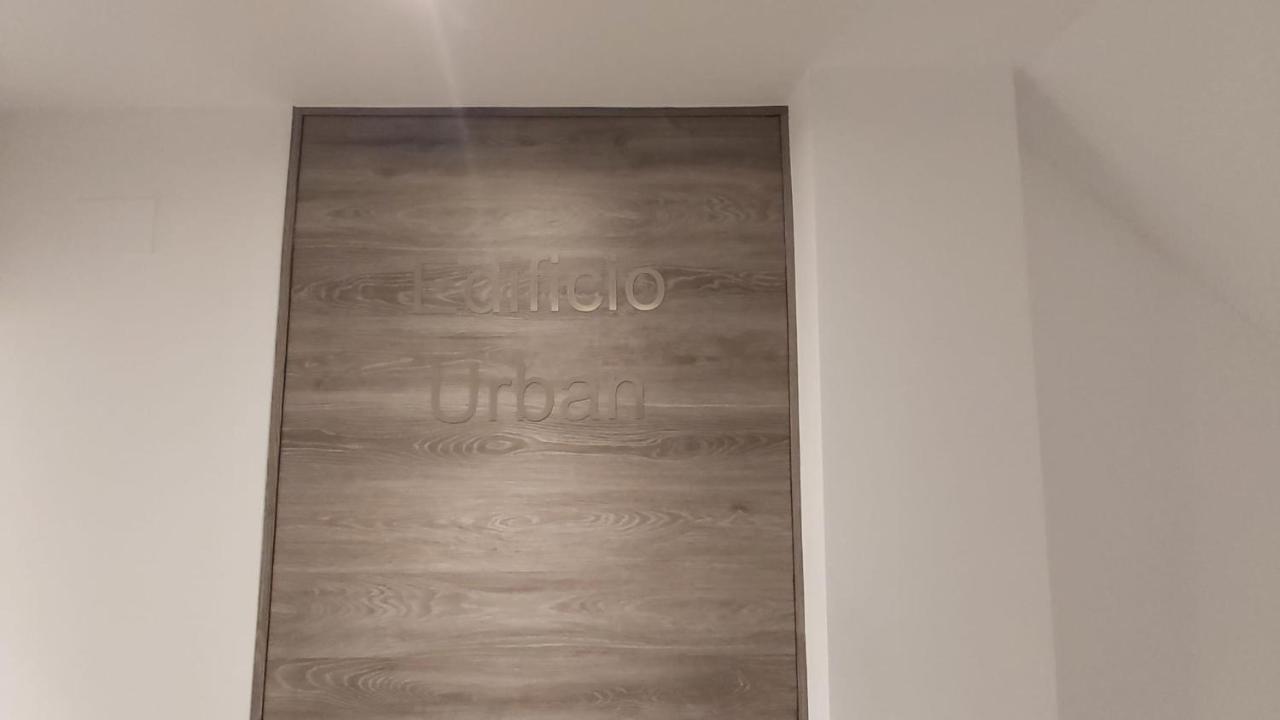マラガDel Parque Flats Urban Lifeアパートメント エクステリア 写真